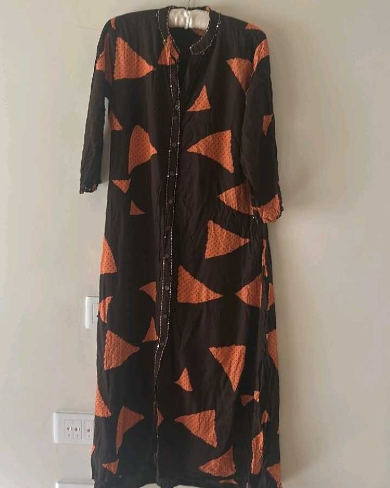Beautiful Collared Long 3/4th Sleeves  Kurti