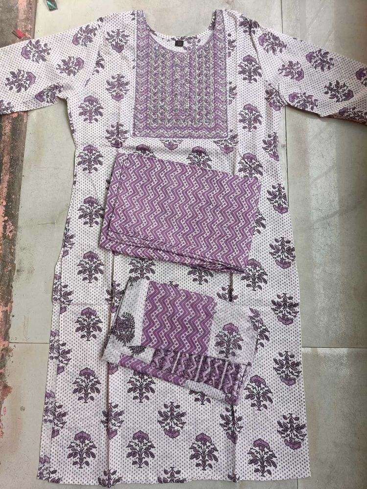 Women Cotton Kurti Pant Dupatta Set ( L )