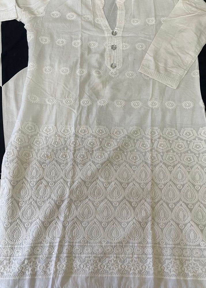 White Embroidered Kurta