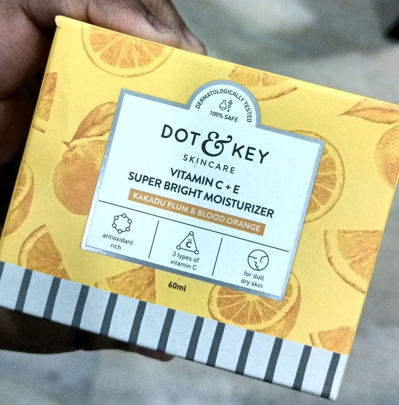 Dot &amp; Key Vitamin C+E Super Bright Moisturizer 💛