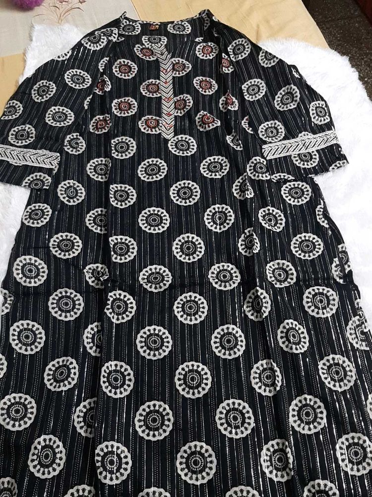 Black &amp; White Print Dress