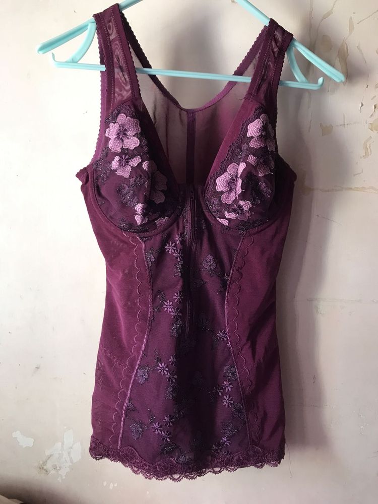 Floral Embroidered bustier