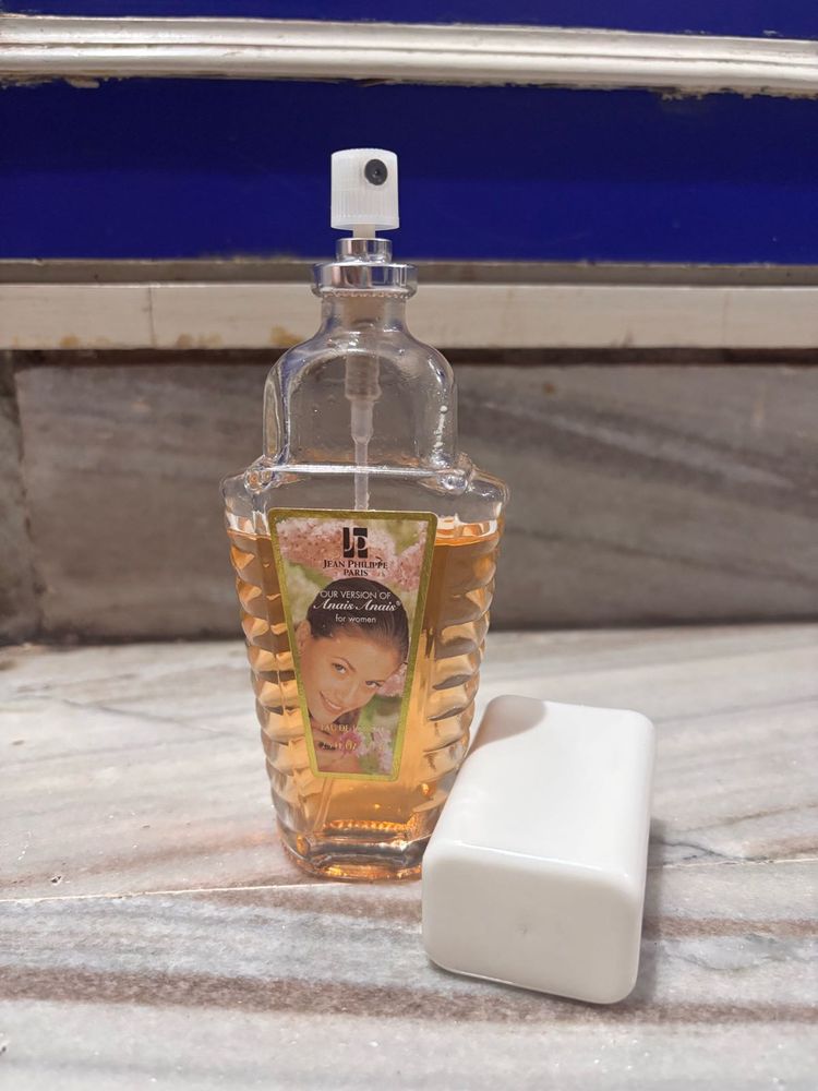 Anais Perfume