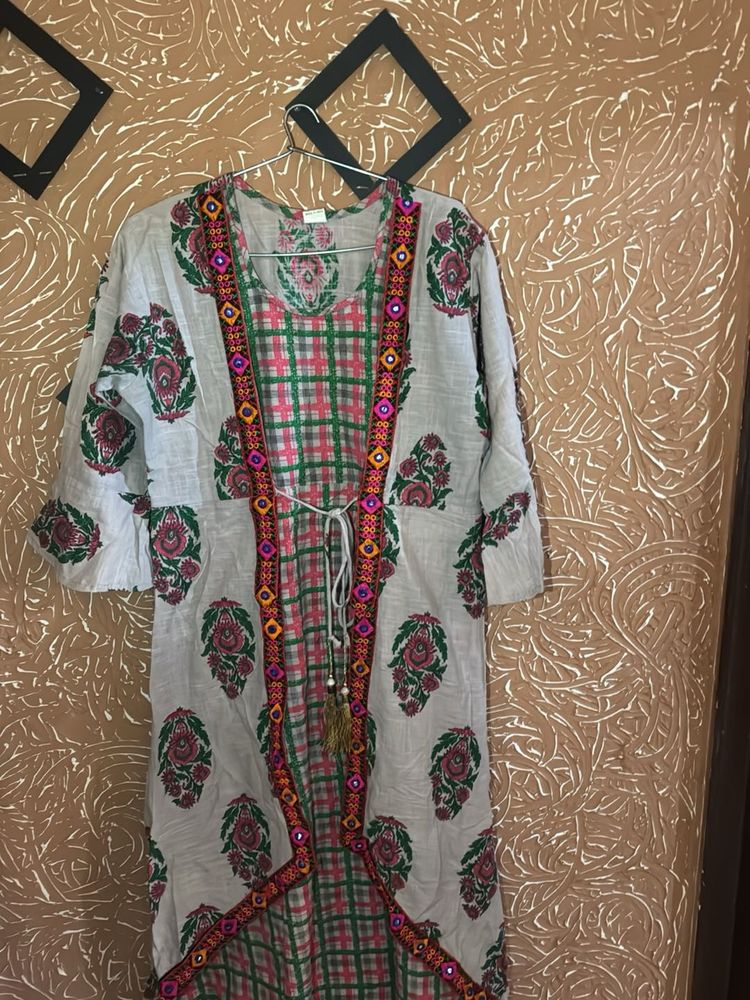 Elegant Embroidered Kurta Set