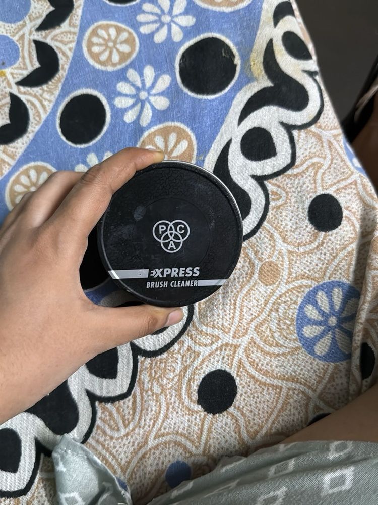 Brush Cleaner