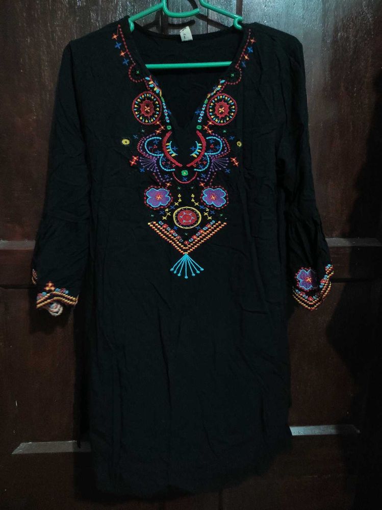 Black Kurti