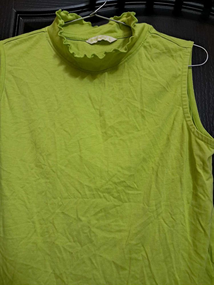 Vintage Sleeveless Ruffle Mock Neck Top