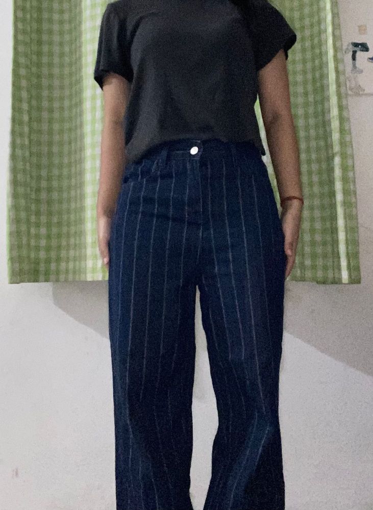 Urbanic Dark Blue Jeans With Stripes