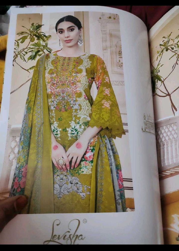 Thread Work Pakistani Kurta Set