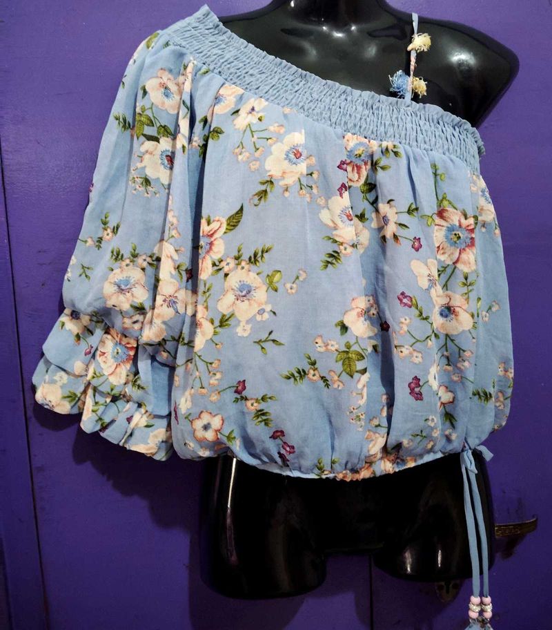 Floral One-Shoulder Top