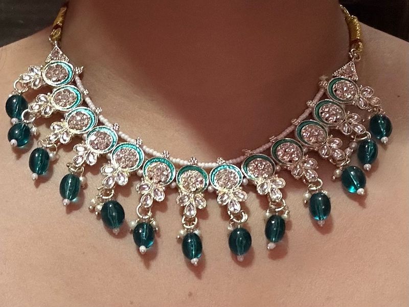 Elegant Teal &amp; Silver Necklace