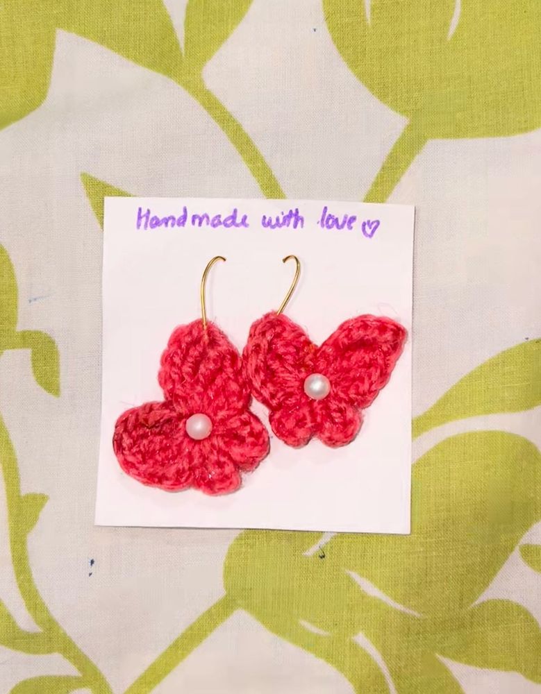 Handmade crochet earring