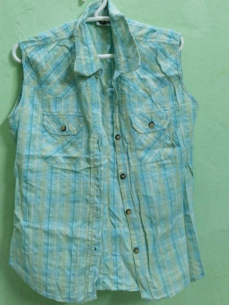 Coat Like Sleeveless Shirt