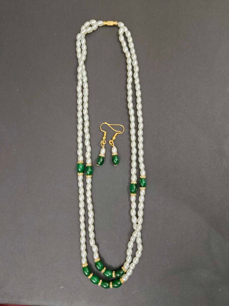 Elegant Pearl Necklace Set