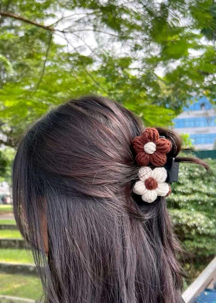 Crochet Flower Hair Claw Clip