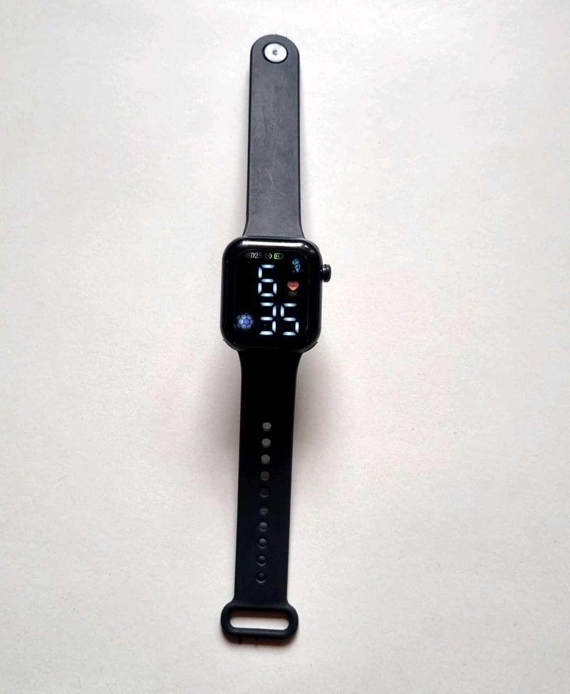 Unisex Digital Watch New and Working