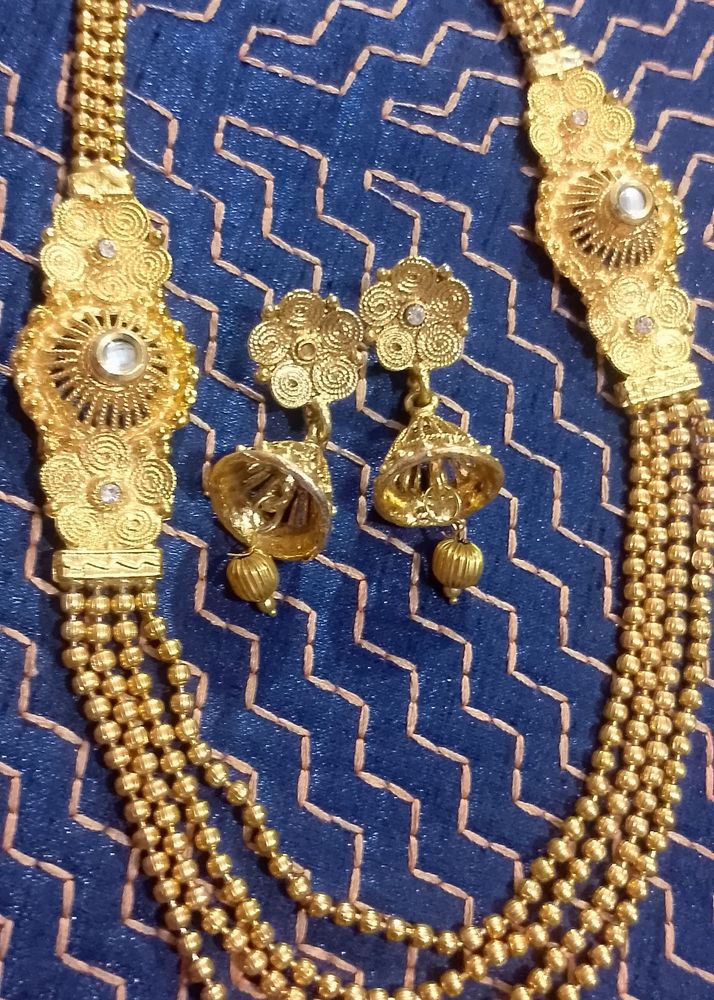 Beautiful Necklace With Earrings