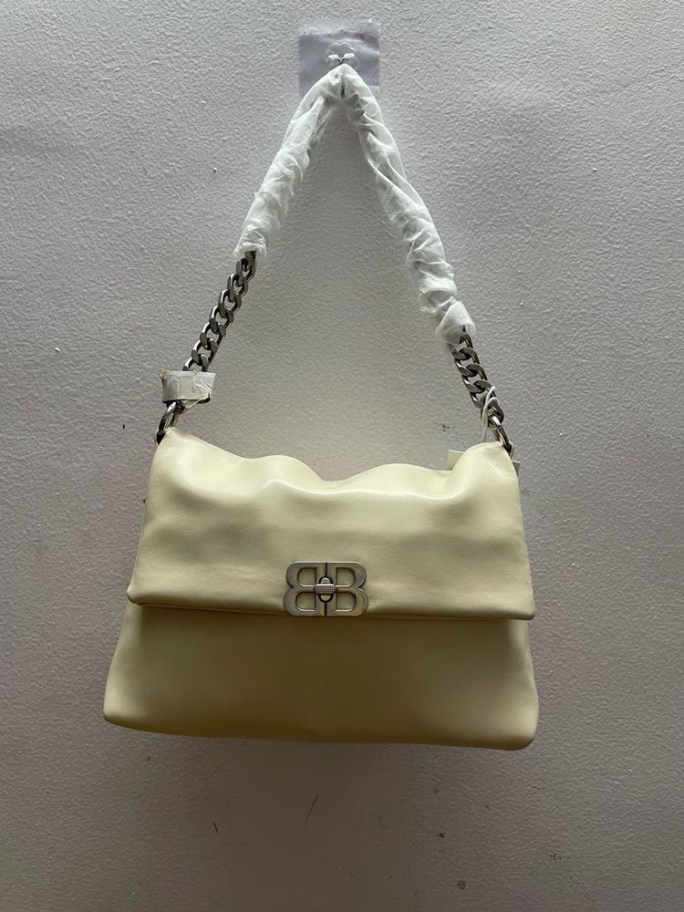 Elegant Shoulder Bag