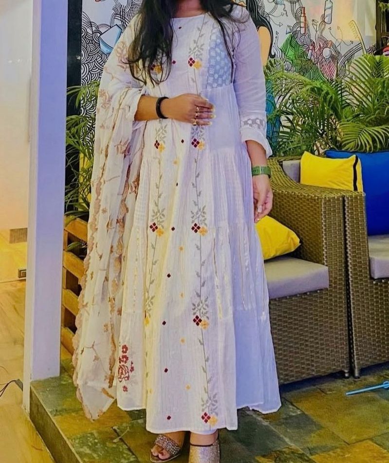 Elegant Embroidered Kurta