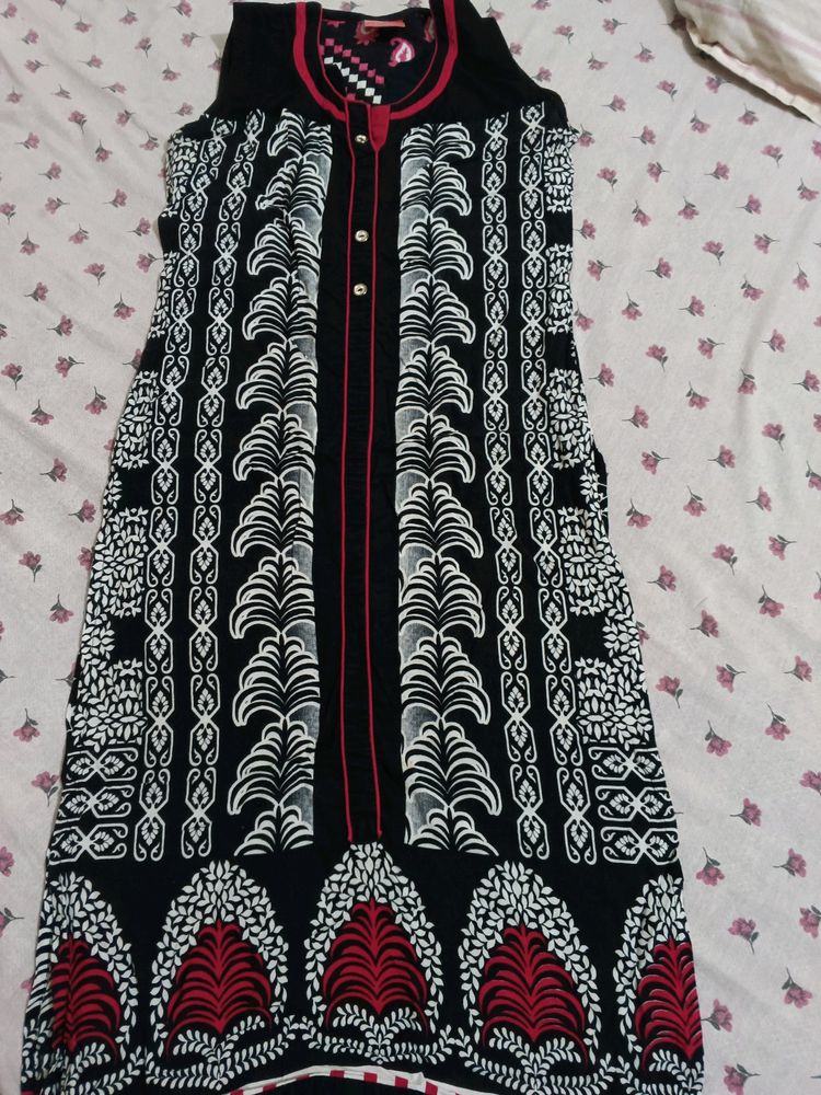 I Am Selling Kurta Sets