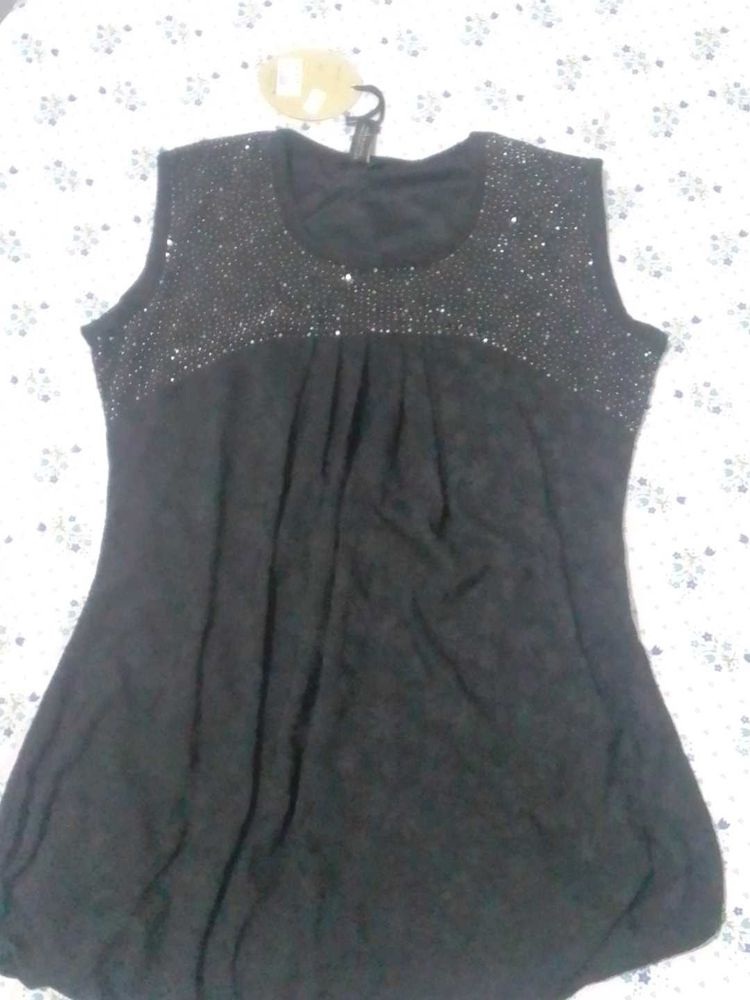 Women Black Partywear Top