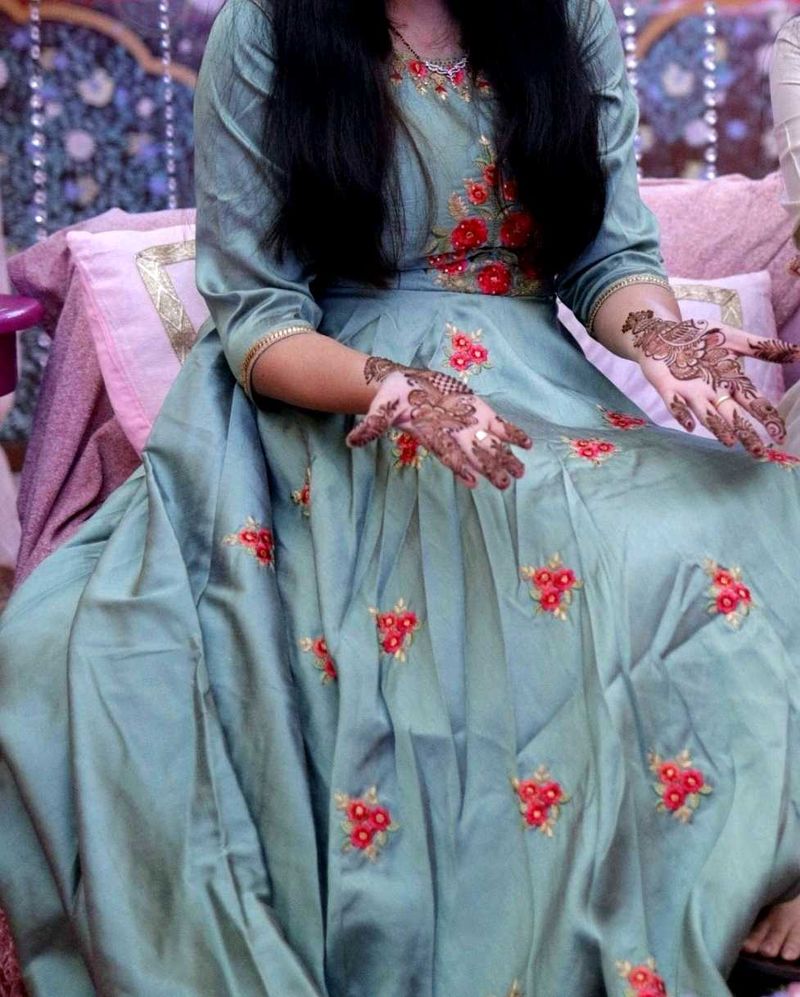 Wedding Wear Green Long Gown 💚