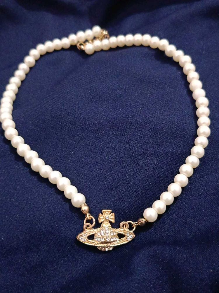 Elegant Pearl Necklace