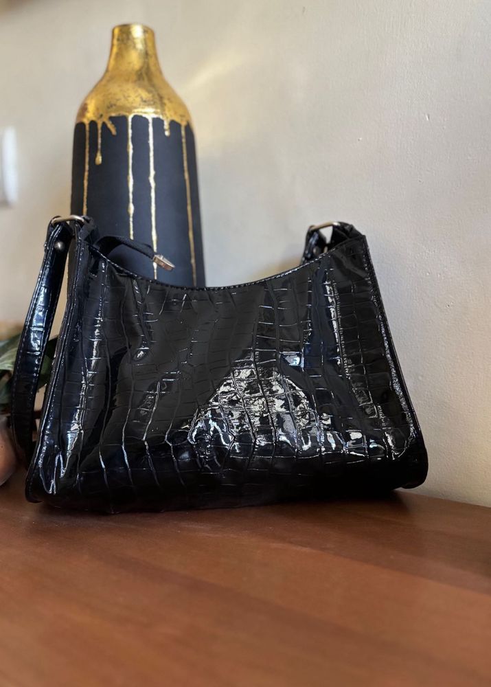 Black Shoulder Bag