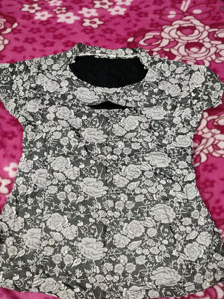 Cute Rose Design Top