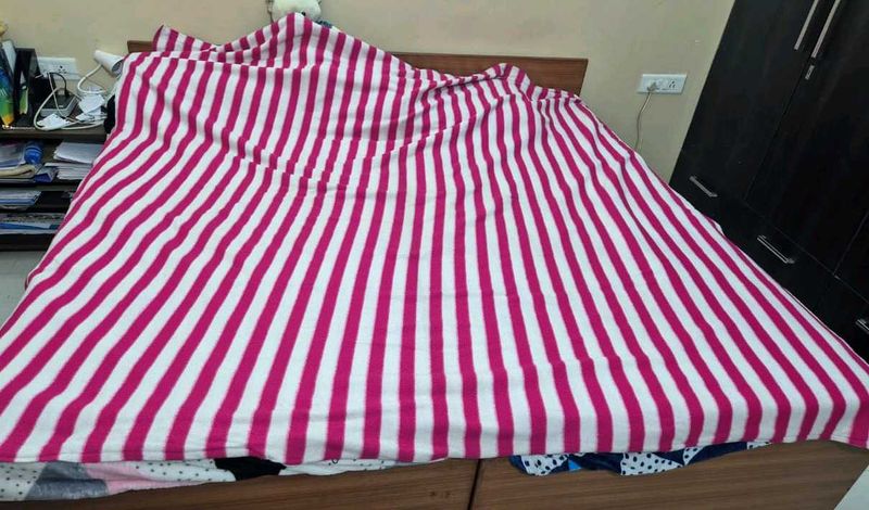 Quilt/ blanket cover