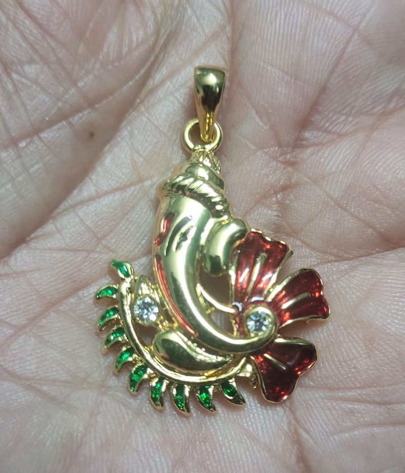 BEAUTIFUL UNUSED GANESHA PENDENT