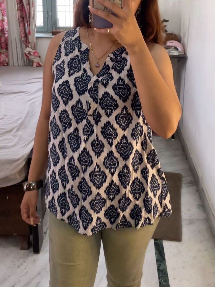 Printed Sleeveless Top