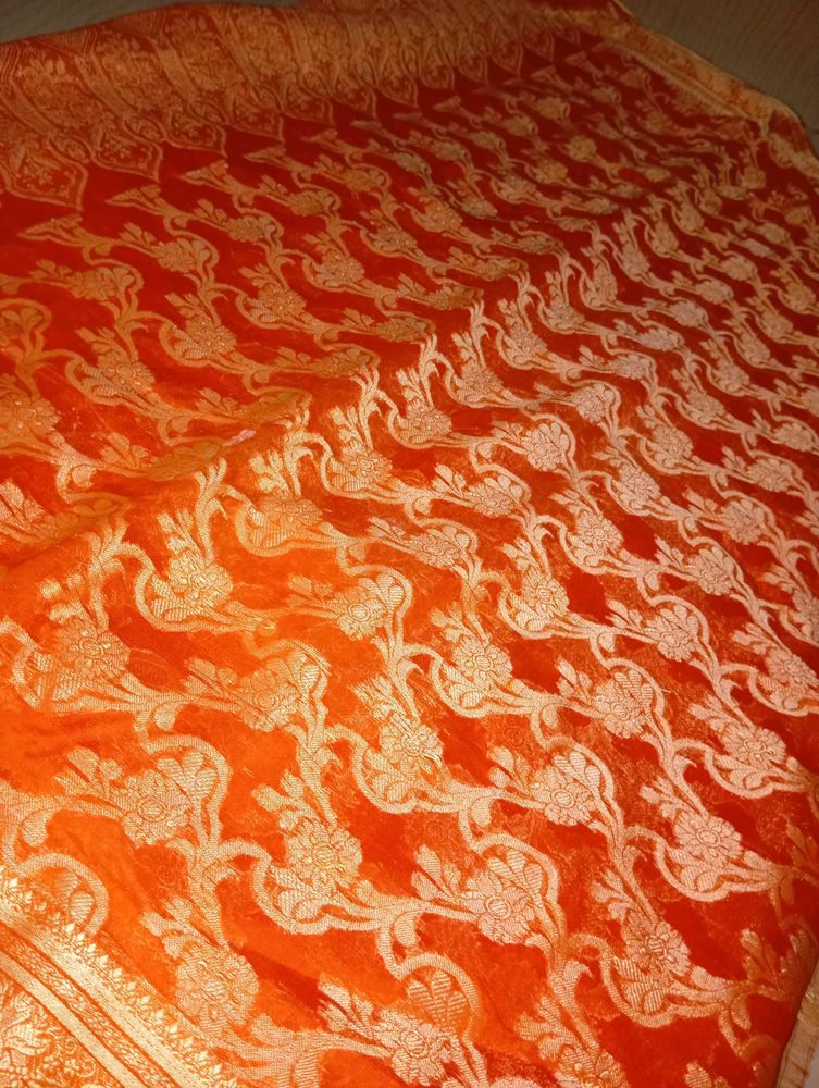 🧡😻 Orange Saree