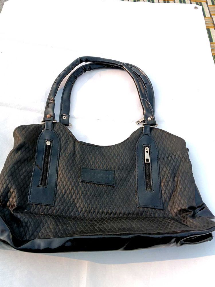 Chic Black Handbag