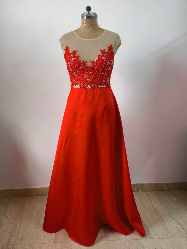 Elegant Red Lace Bodice Gown