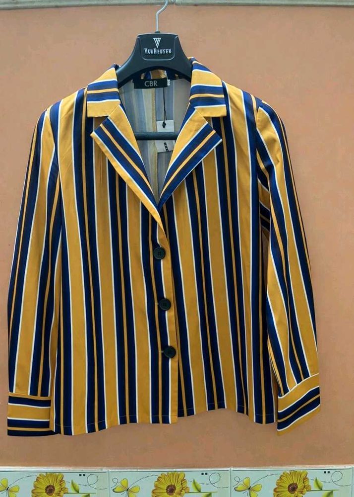 CBR Striped Button-Down Top L= 24 W = 30