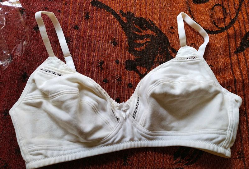 Women Double Layered Bra