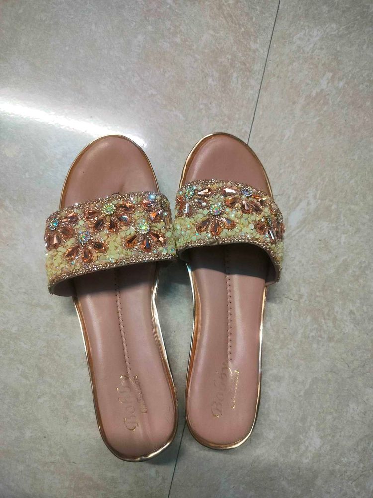 peach sandle