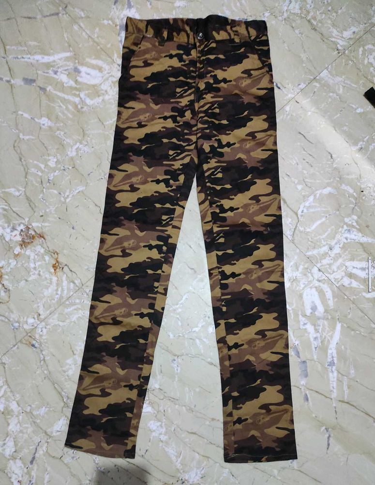 Soldiers Pattern Men Pant