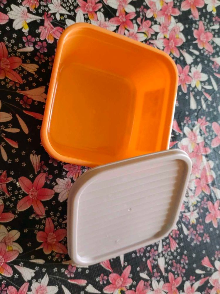 Square Plastic Food Container w/ Lid