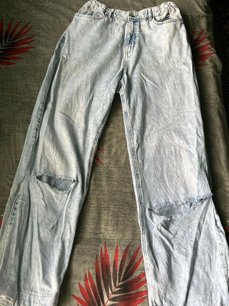 Women's Torn Jeans