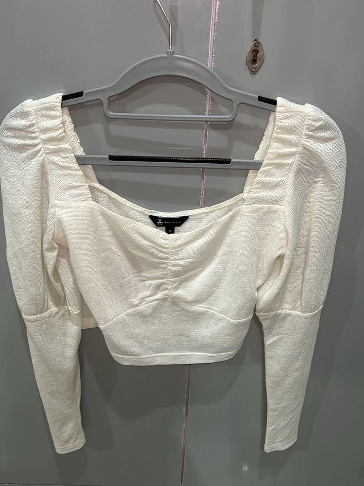 Off White Sweatheart Neck Puff Sleeves Top