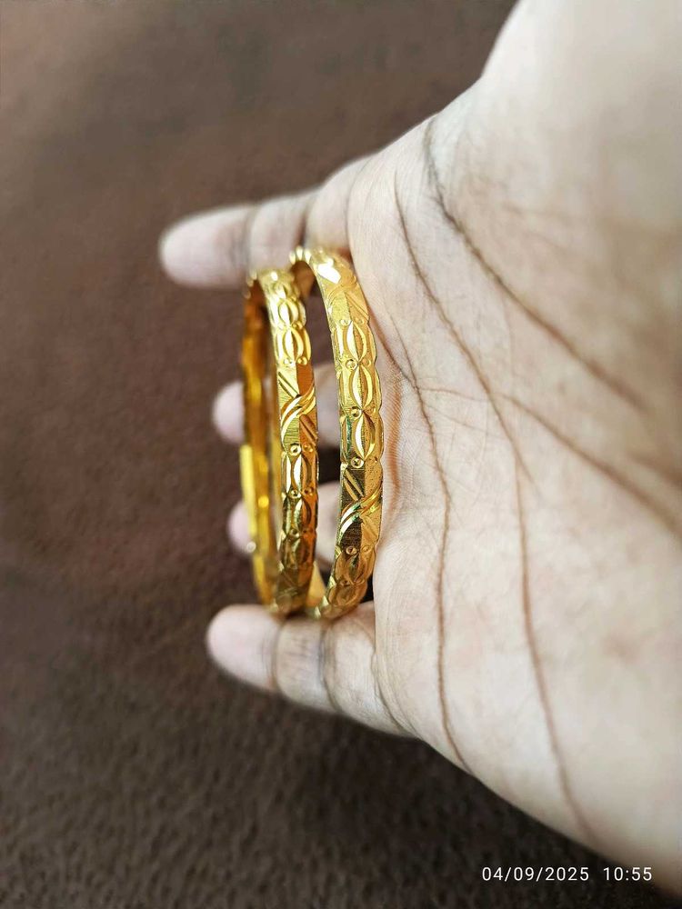 New Golden Bangles (Set of 2)