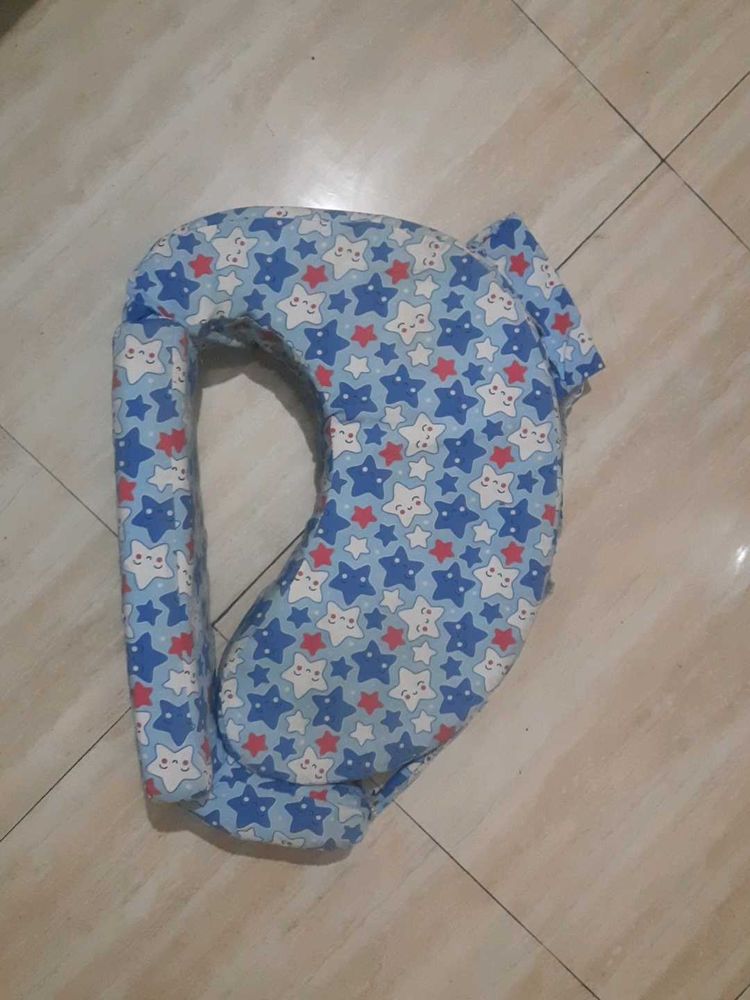 Finding Pillow Babyhug
