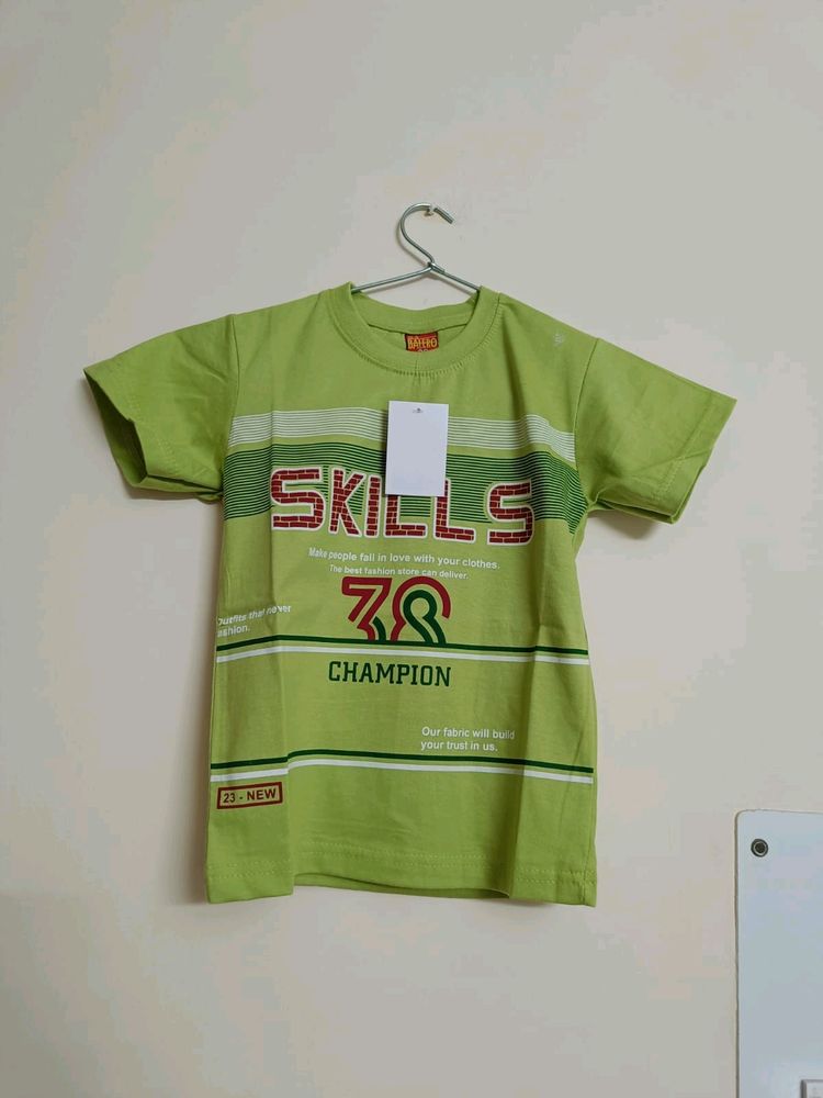 Kids Summer Tshirts Green Color Suitable For 4-5 Year Old Kids