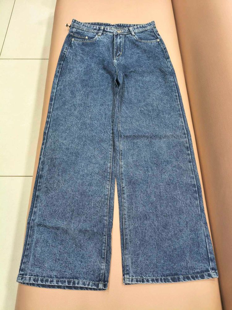 Wide leg jeans