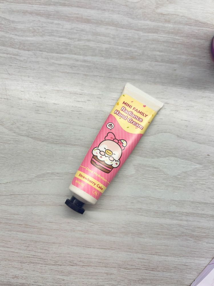 Miniso Strawberry Hand Cream