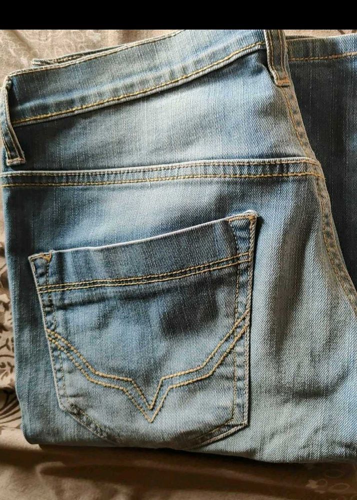 Light Wash Denim Jeans
