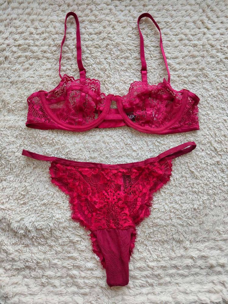🌹La Senza &amp; Adore Me Lace Lingerie Set