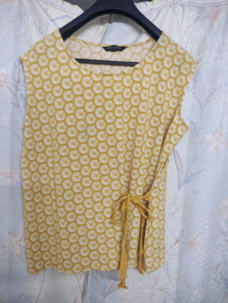 Banana republic top